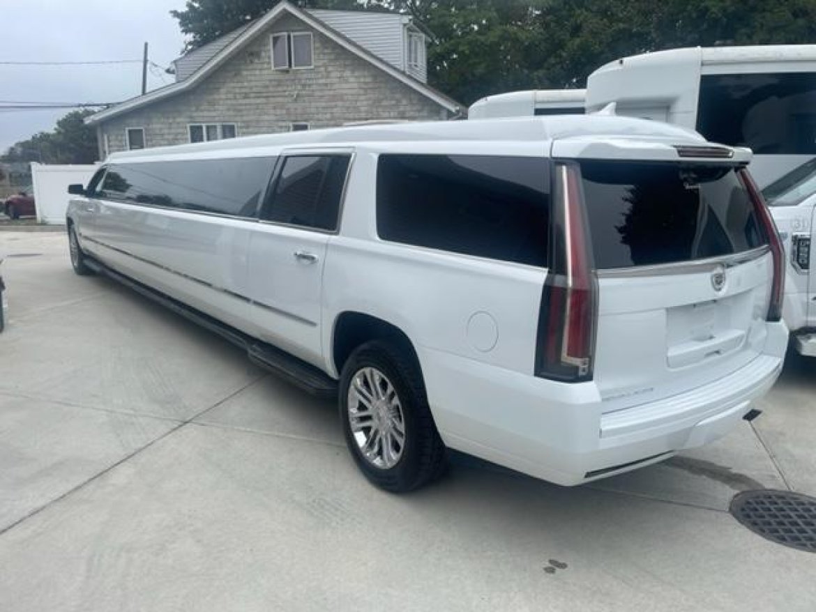 2015 Cadillac Escalade ESV Limousine