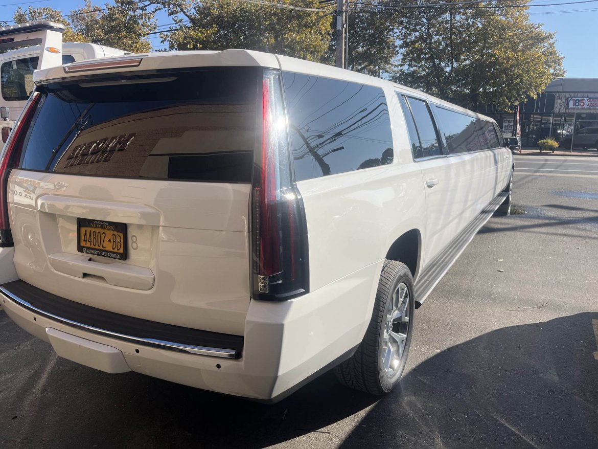 2017 GMC Yukon Limousine