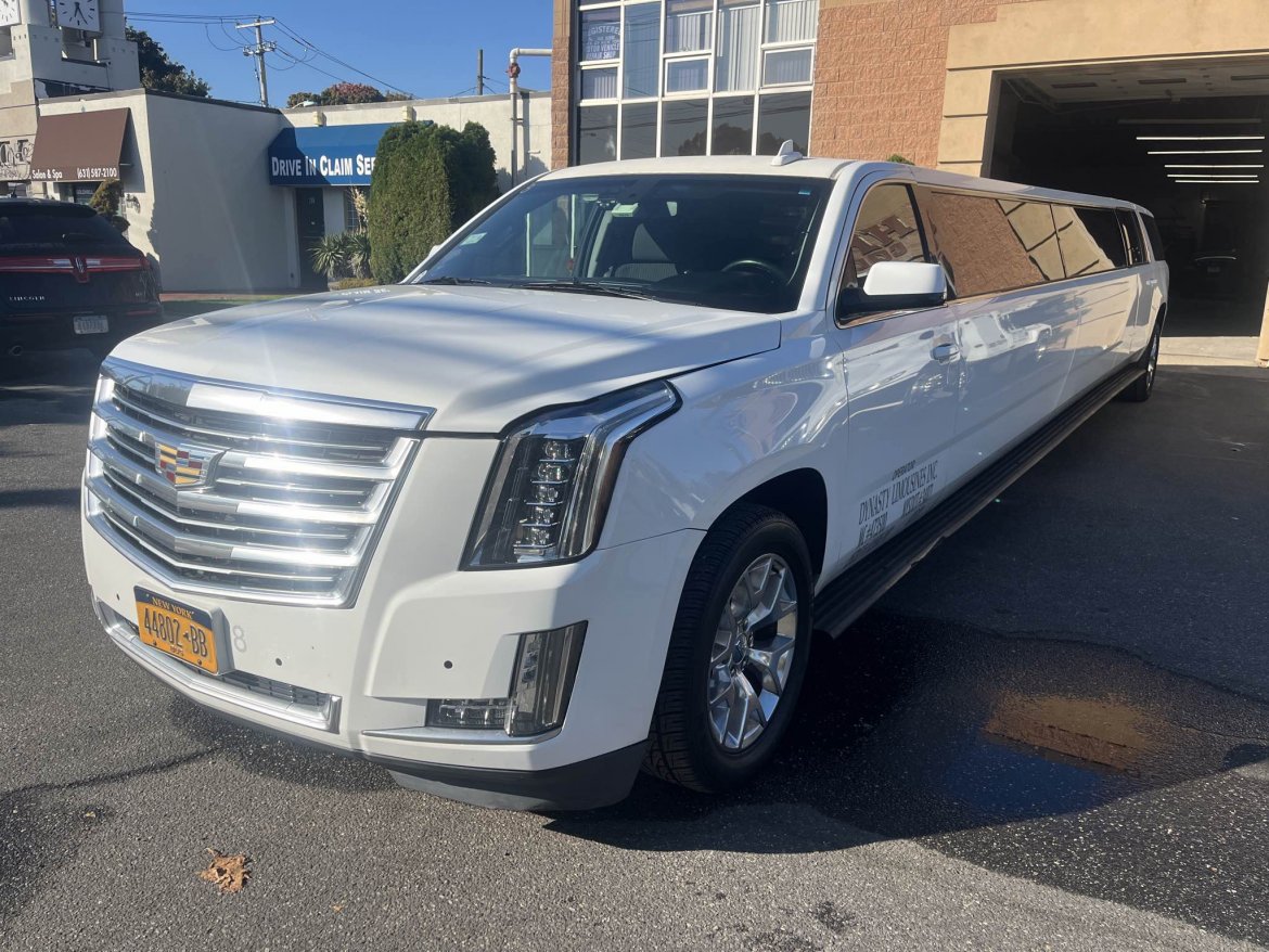 2017 GMC Yukon Limousine