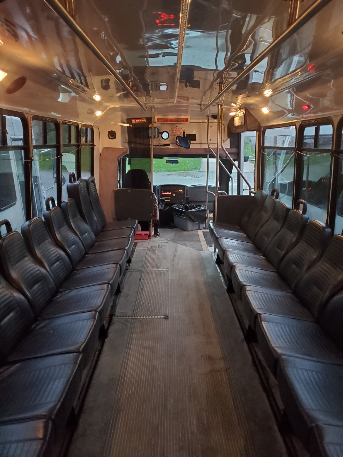 2005 International Bus Limo Bus