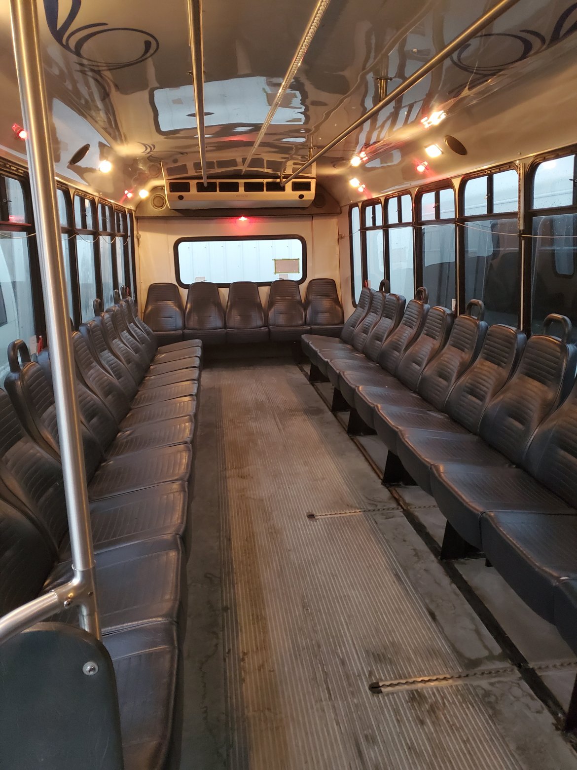 2005 International Bus Limo Bus