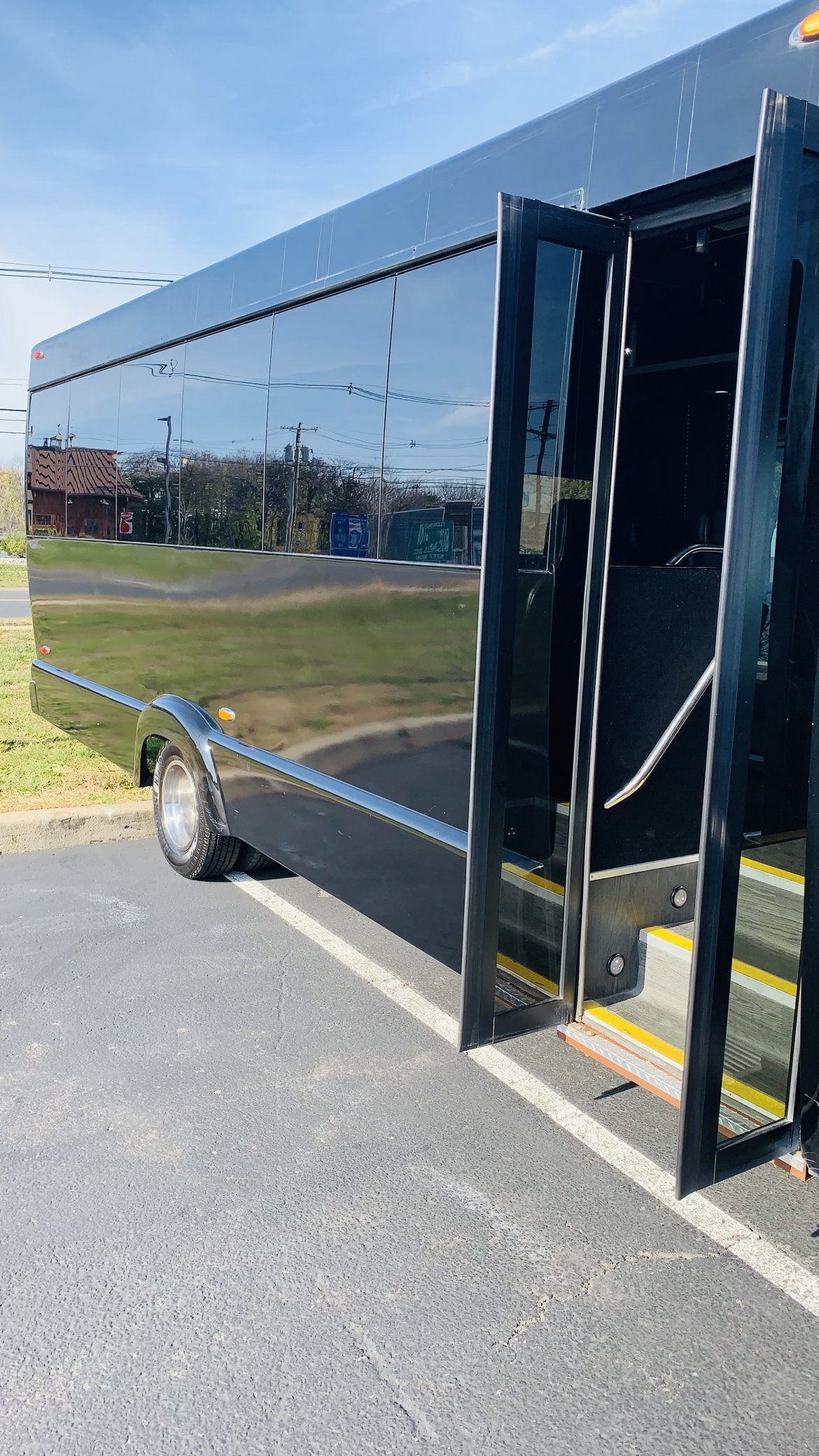 2016 Ford E-450 Limo Bus