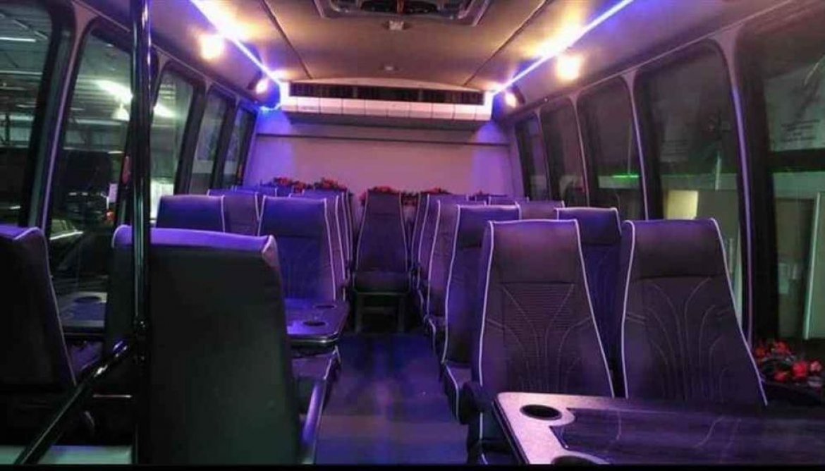 2012 Ford E-450 Shuttle Bus
