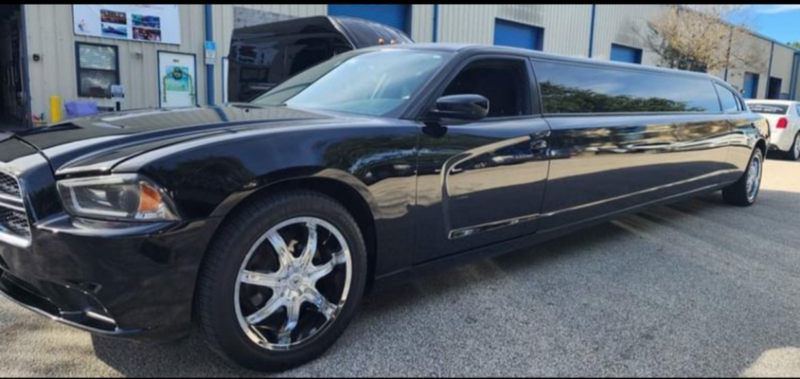2014 Dodge Charger Limousine