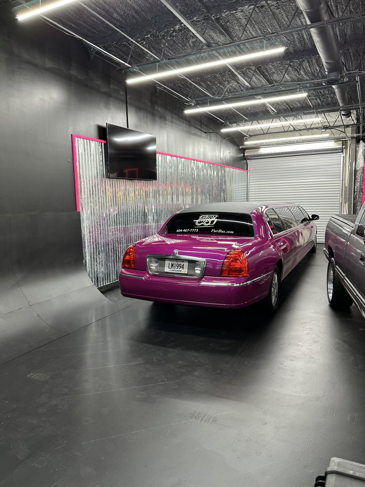 2011 Lincoln Town Car Limousine