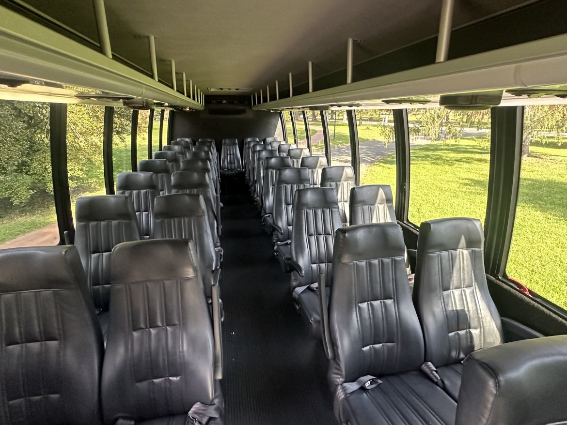 2013 Ford F-650 Shuttle Bus