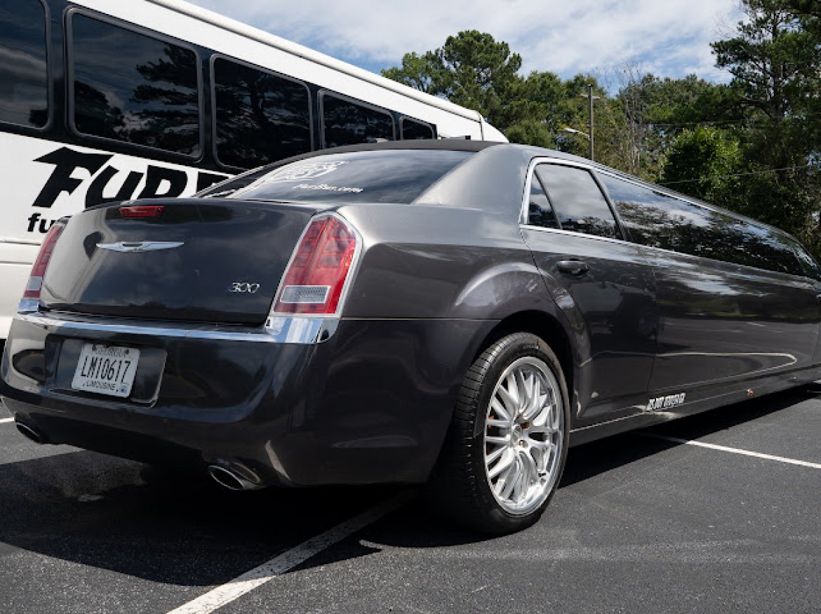 2014 Chrysler 300 Limousine
