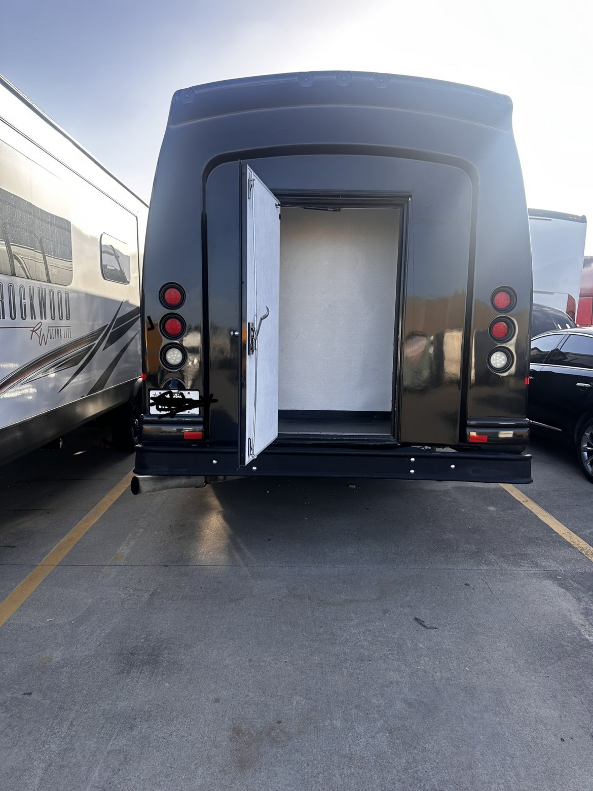 2016 Chevrolet Express Shuttle Bus