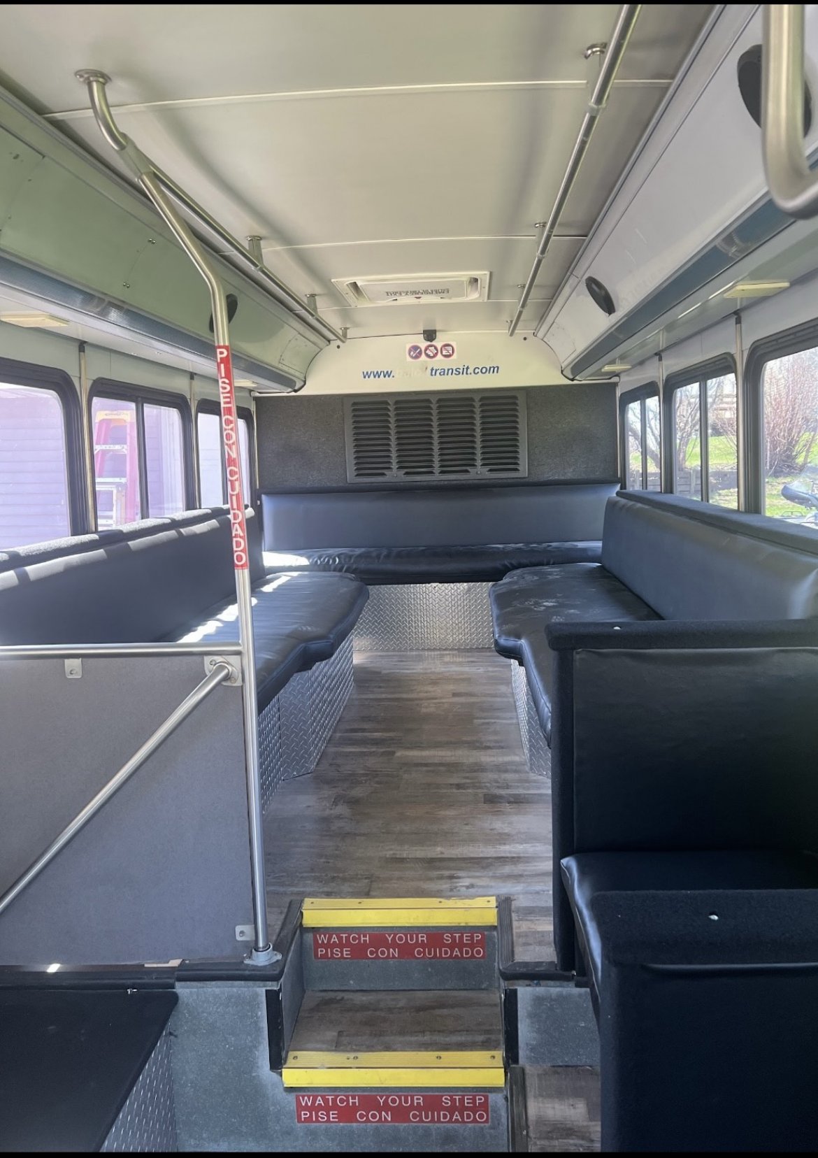2006 Gillig Limo Bus