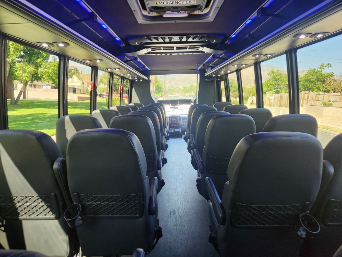 2019 Ford F-550 Shuttle Bus