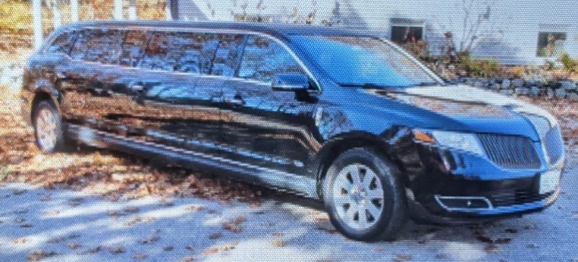 2015 Lincoln MKT Limousine