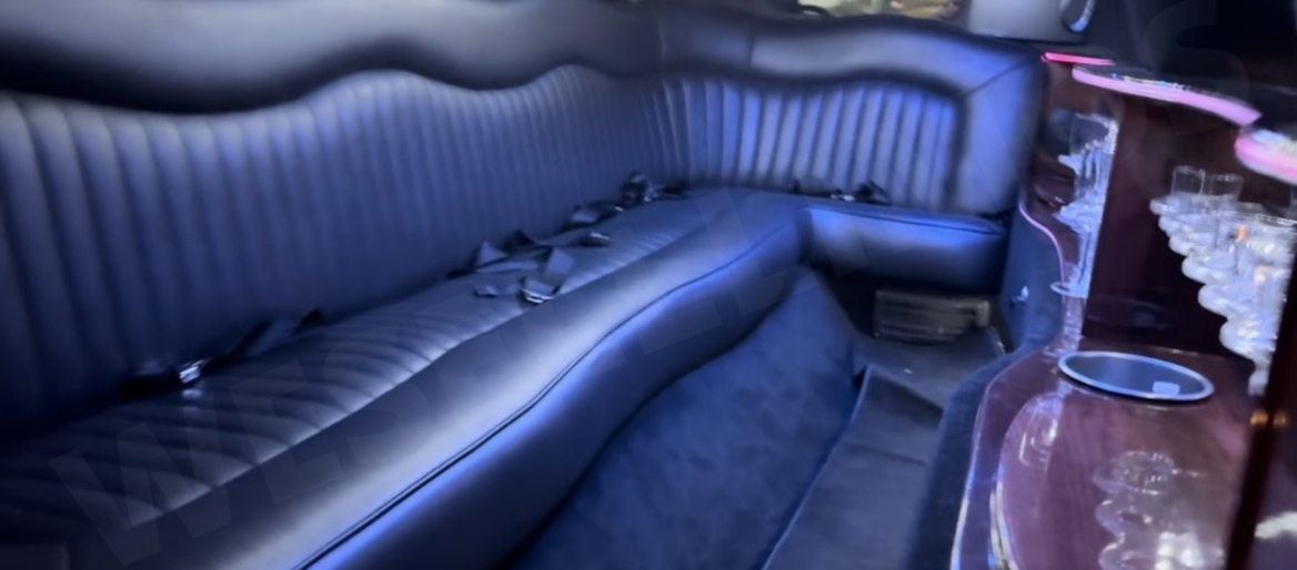 2007 Lincoln Town Car Limousine