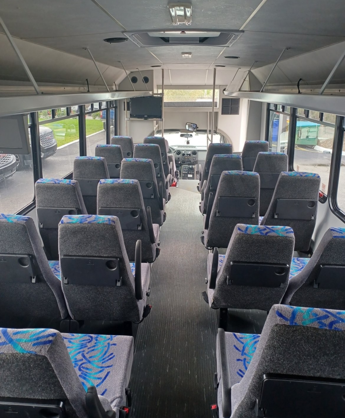 2014 Ford F-550 Shuttle Bus