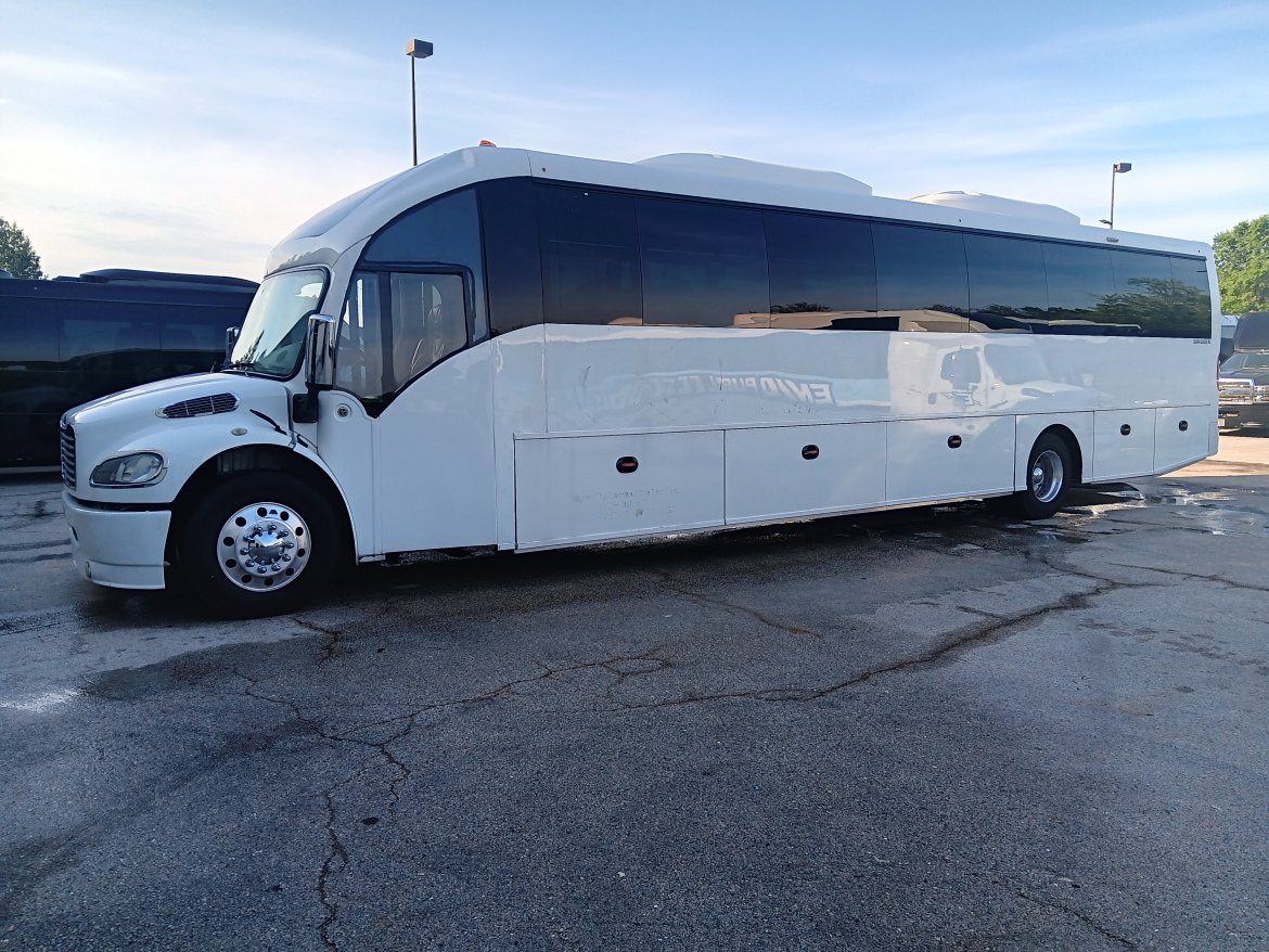 2019 Freightliner M2 Shuttle Bus