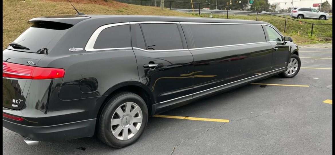 2013 Lincoln Mkt Limousine