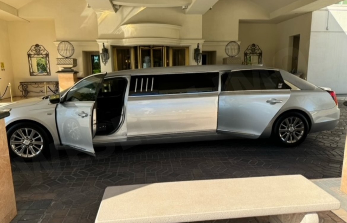 2018 Cadillac XTS Limousine