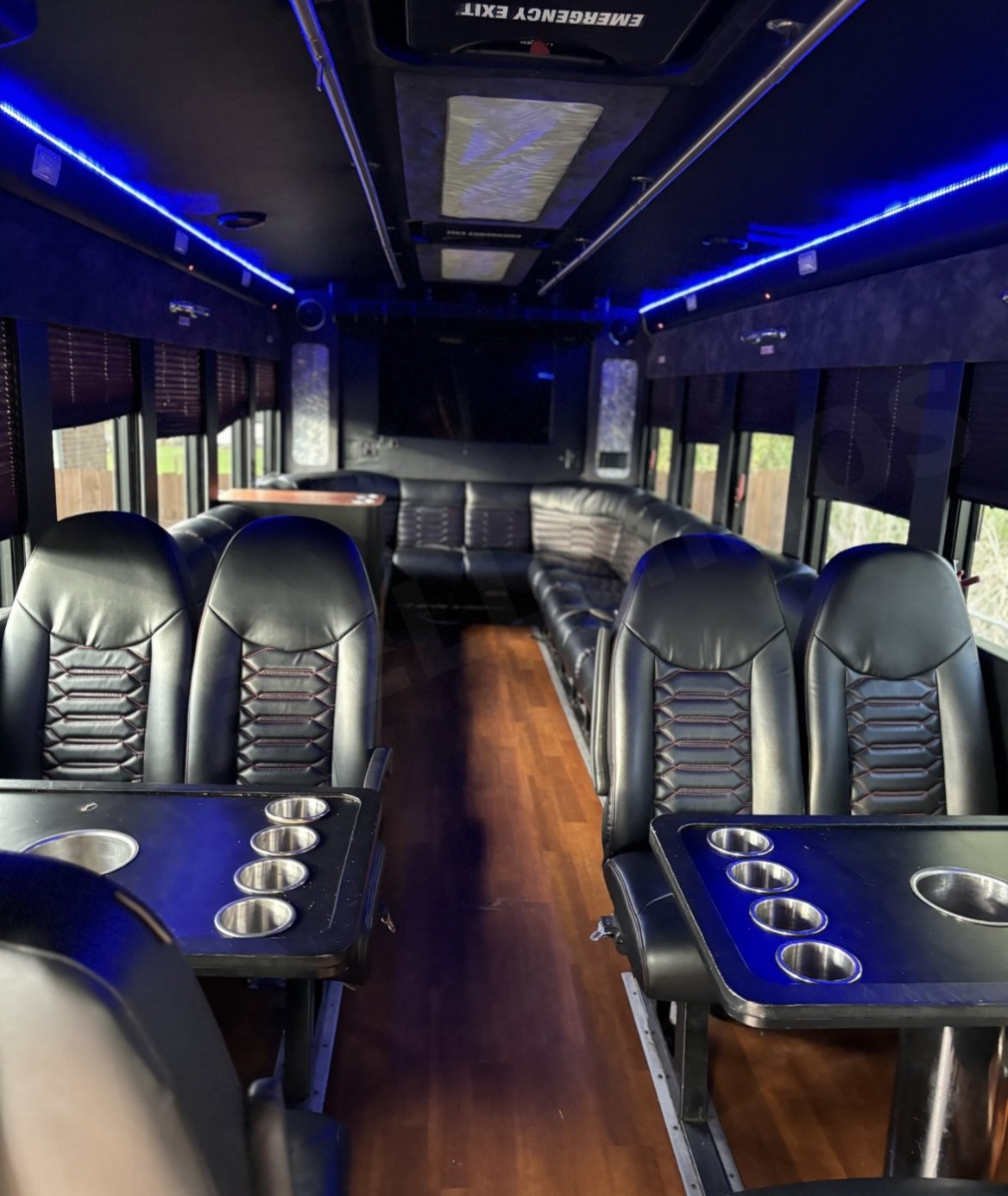2014 International Longstar Limo Bus