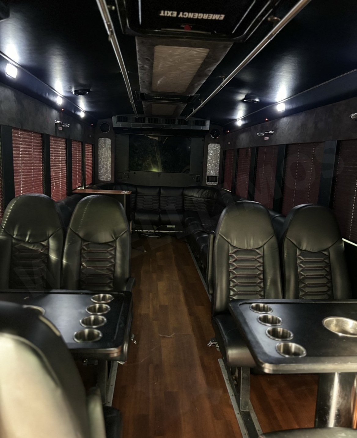 2014 International Longstar Limo Bus