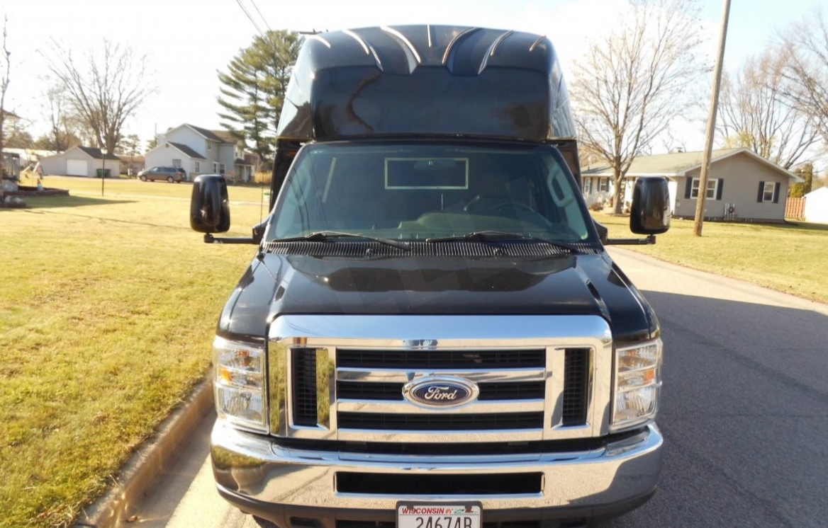 2015 Ford E-450 Limo Bus