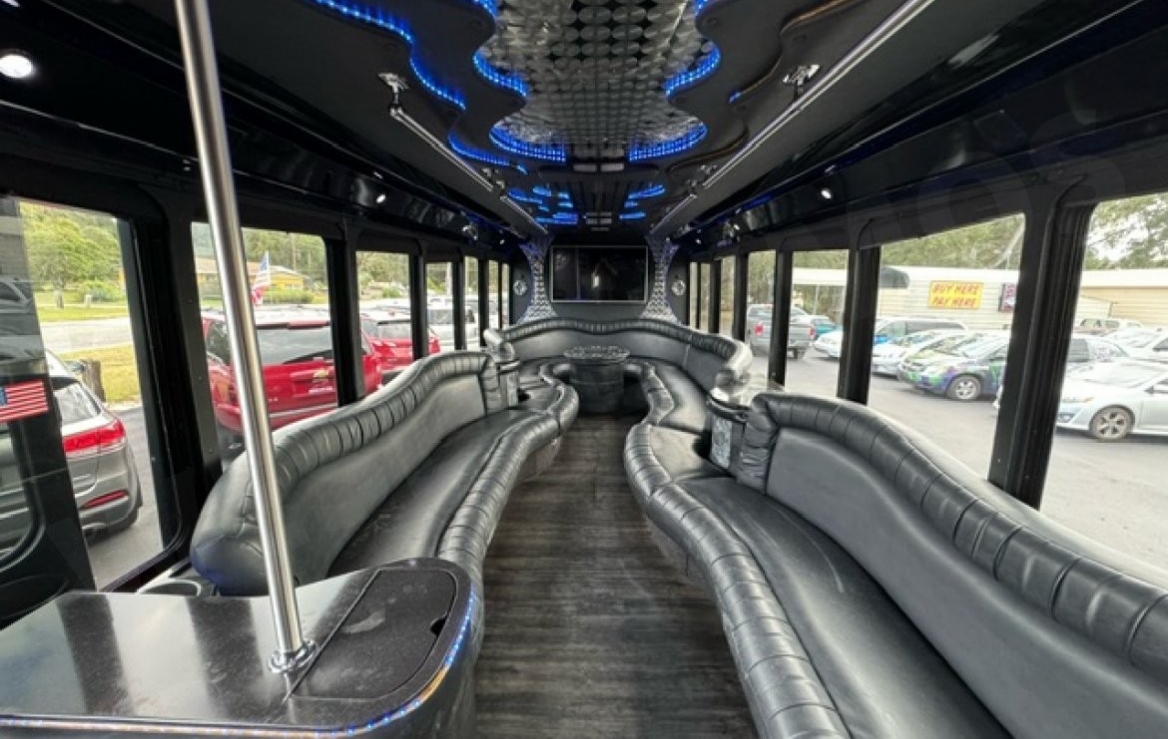 2006 GMC 5500  Limo Bus