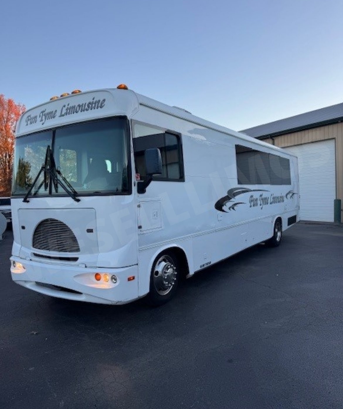 2006 Glaval Bus Freightliner Limo Bus