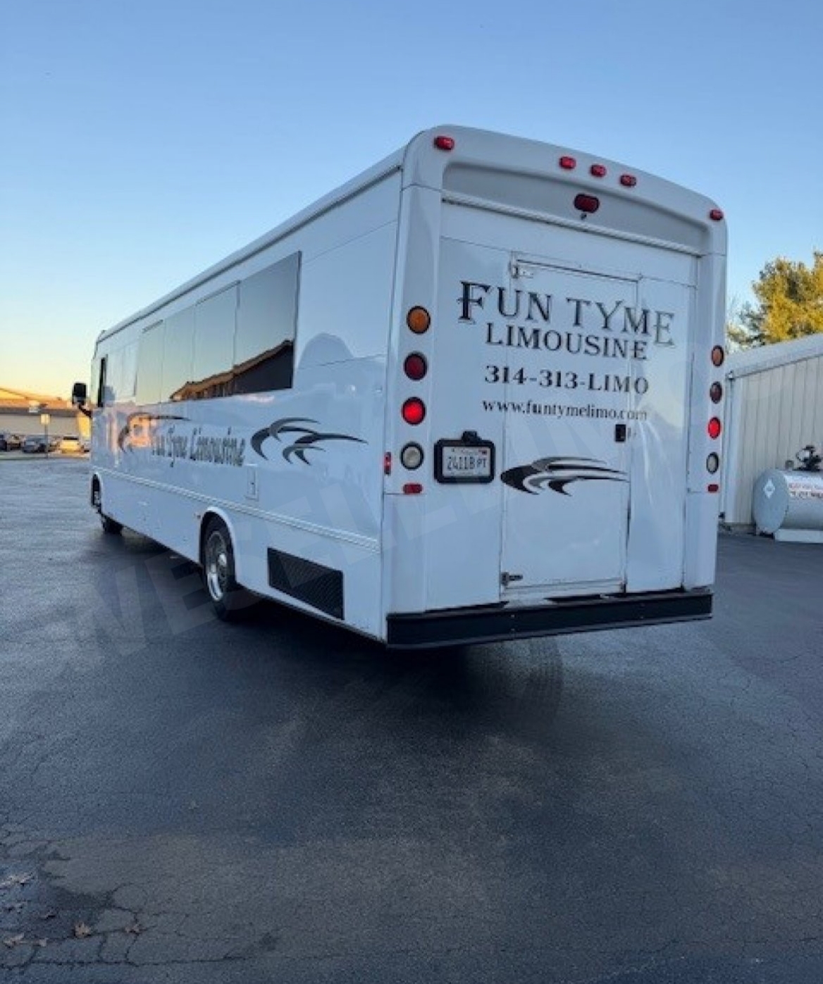 2006 Glaval Bus Freightliner Limo Bus