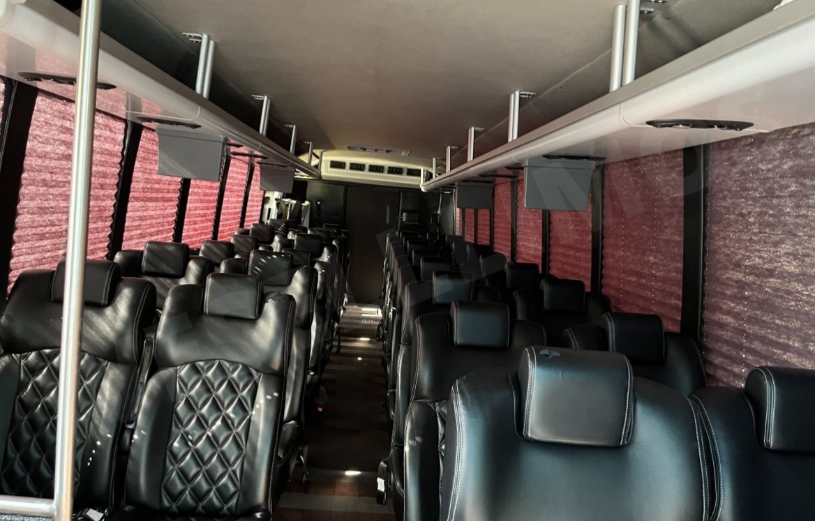 2013 Ford F-650 Shuttle Bus