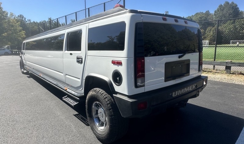 2006 Hummer H2 Limousine