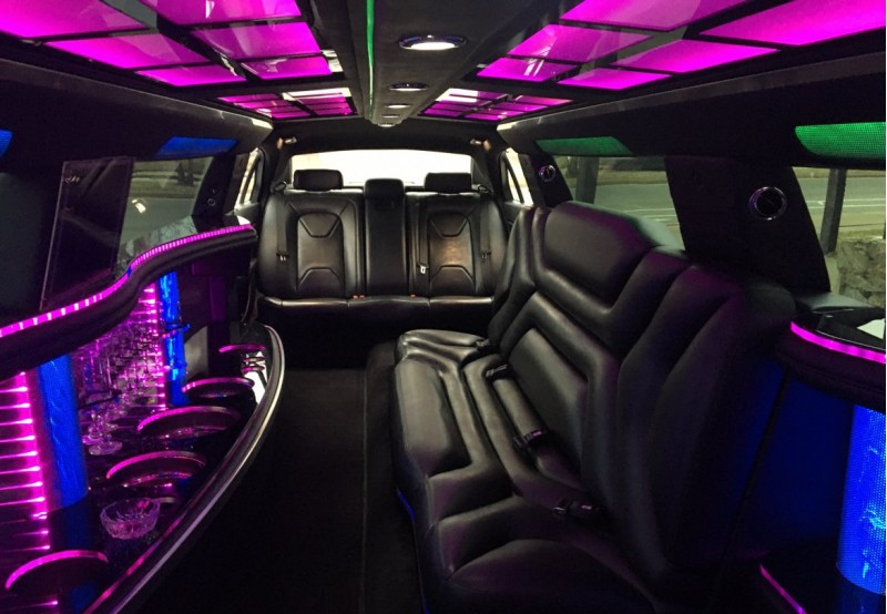 2017 Lincoln Continental Limousine