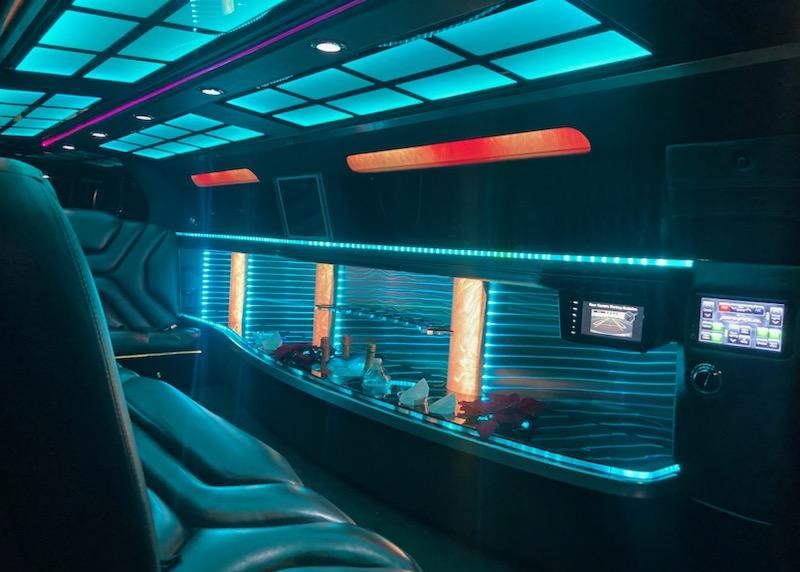 2017 Lincoln Continental Limousine