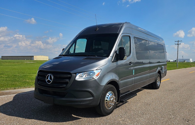 2022 Mercedes Benz Sprinter