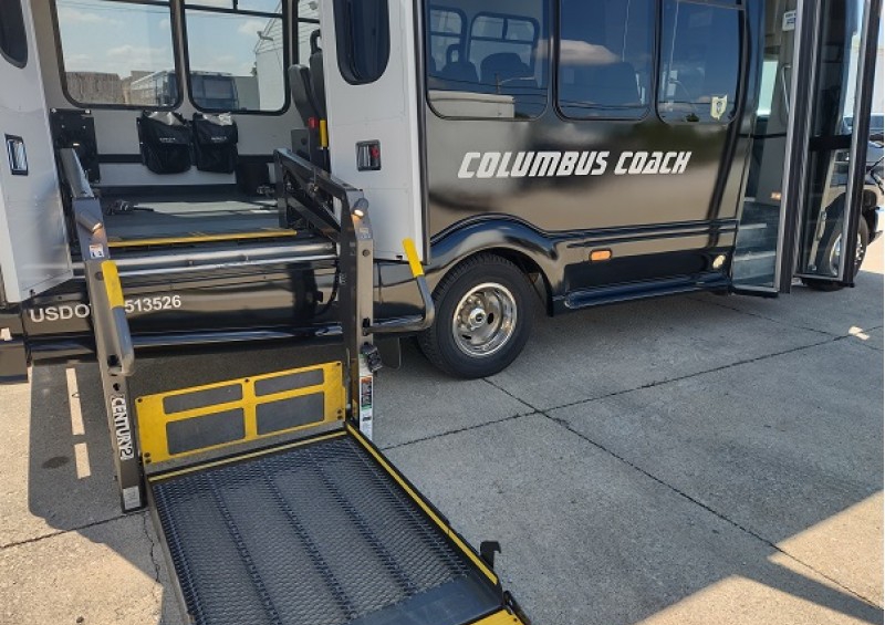 2012 Ford E-450 Shuttle Bus