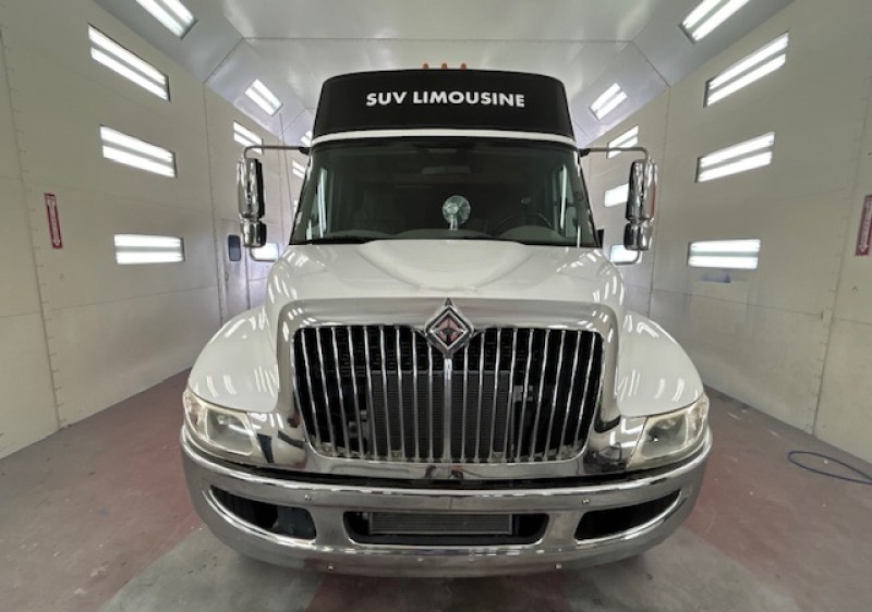 2008 International 3200 Limo Bus