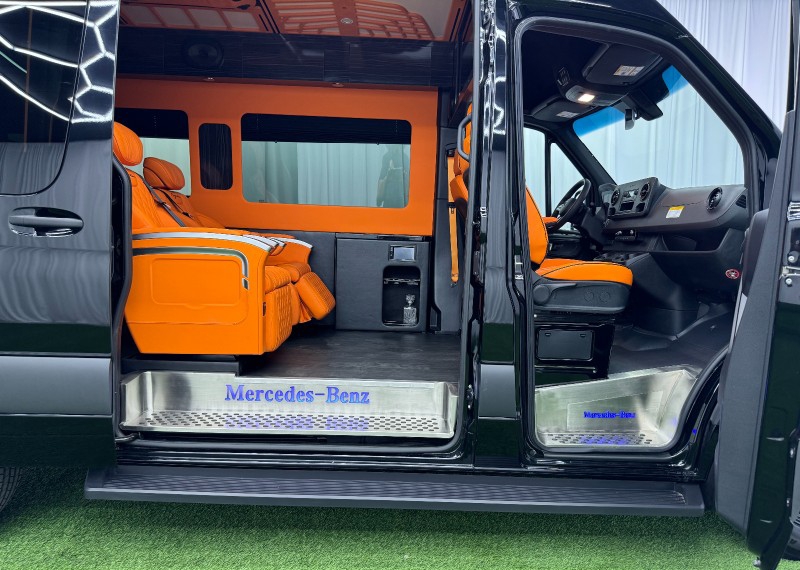 2023 Mercedes Benz Sprinter