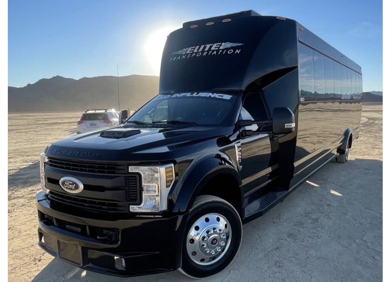 2017 Ford F-550 Limo Bus