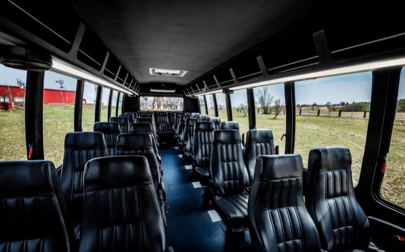 2011 Ford F-550 Shuttle Bus