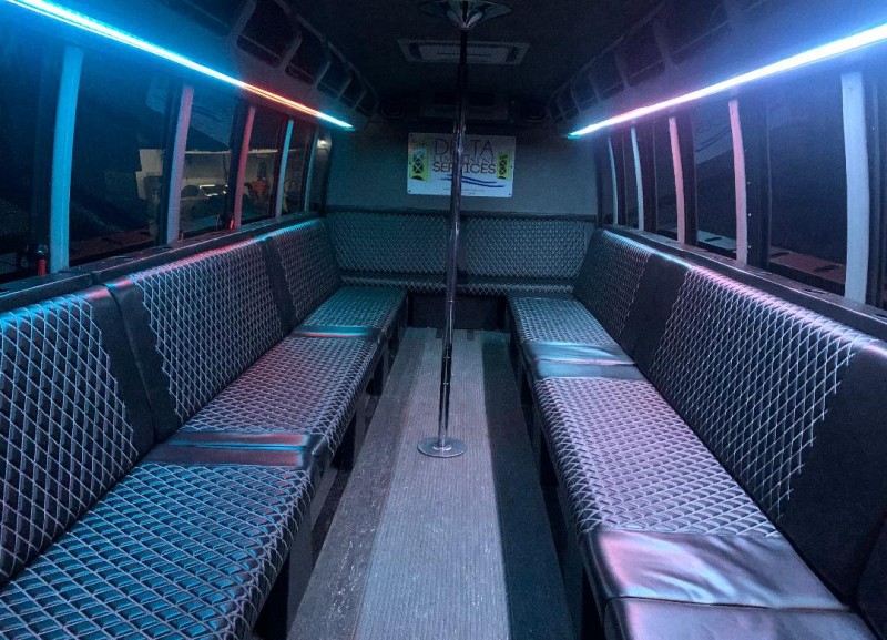 2011 Ford F-550 Party Bus