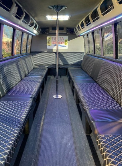2011 Ford F-550 Party Bus