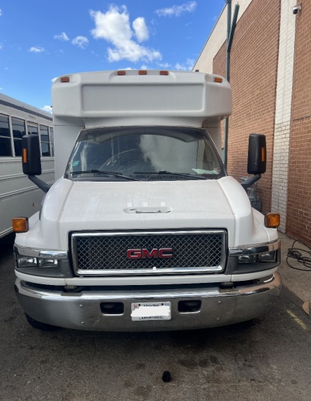 2007 GMC C5500 Shuttle Bus