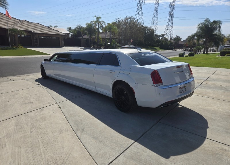 2015 Chrysler 300 Limousine