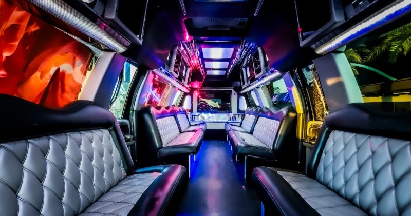 2013 Ford F-650 Limo Bus