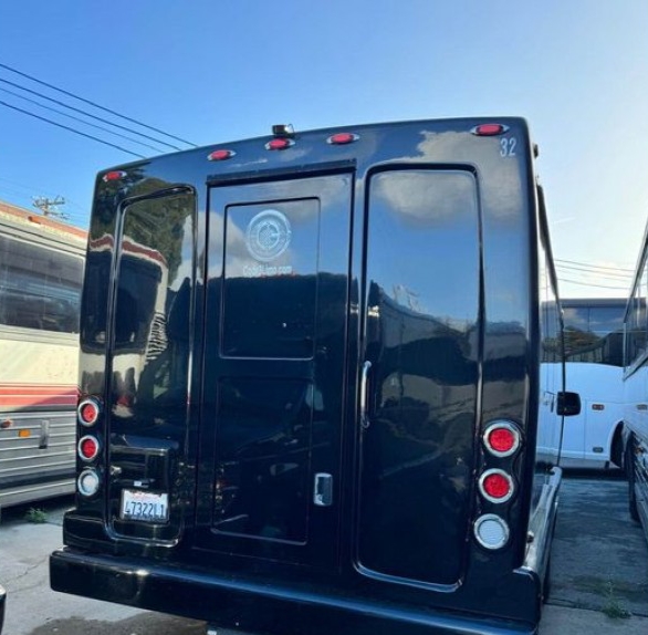 2014 Ford E-450 Shuttle Bus