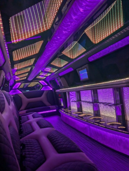 2024 Lincoln Aviator Limousine