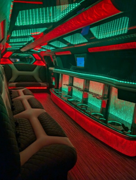 2024 Lincoln Aviator Limousine