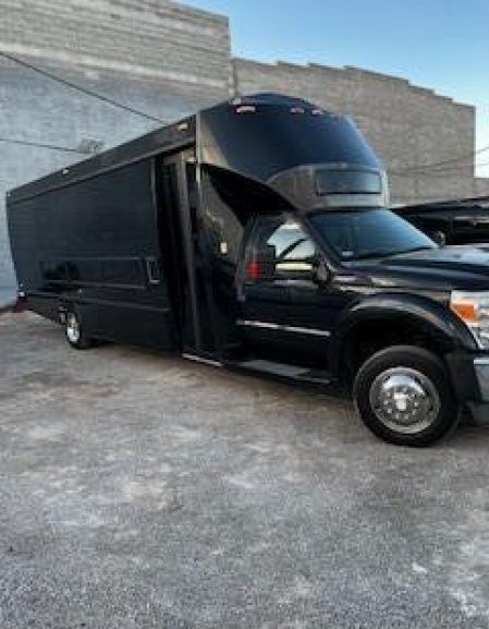 2012 Ford F-550 Shuttle Bus