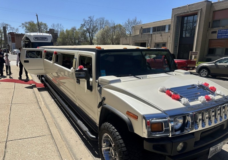 2006 Hummer H2 Limousine