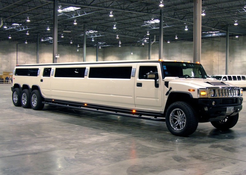 2006 Hummer H2 Limousine