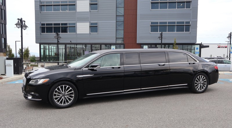 2017 Lincoln Continental Limousine