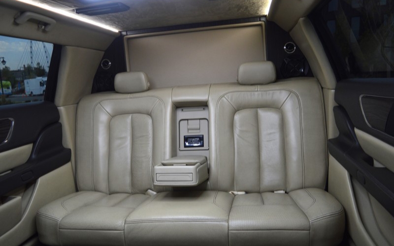 2017 Lincoln Continental Limousine