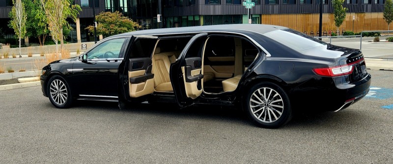 2017 Lincoln Continental Limousine